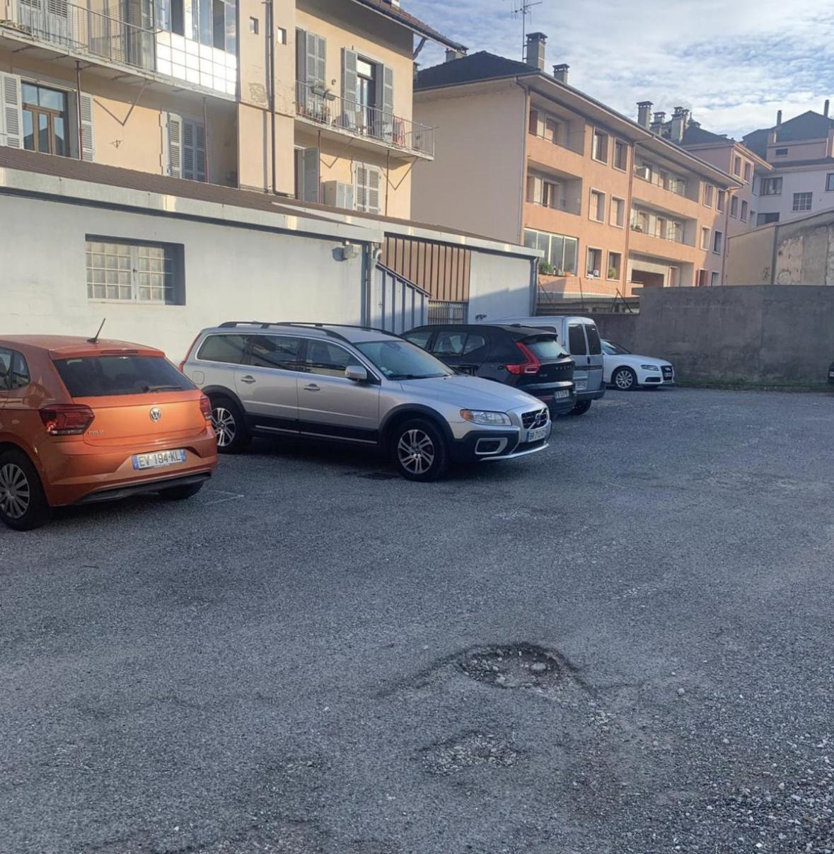 Refuge Centre Ville Avec Parking Annecy Exterior photo
